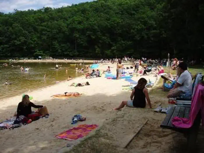 SHERANDO LAKE GROUP PICNIC SHELTER photo 2