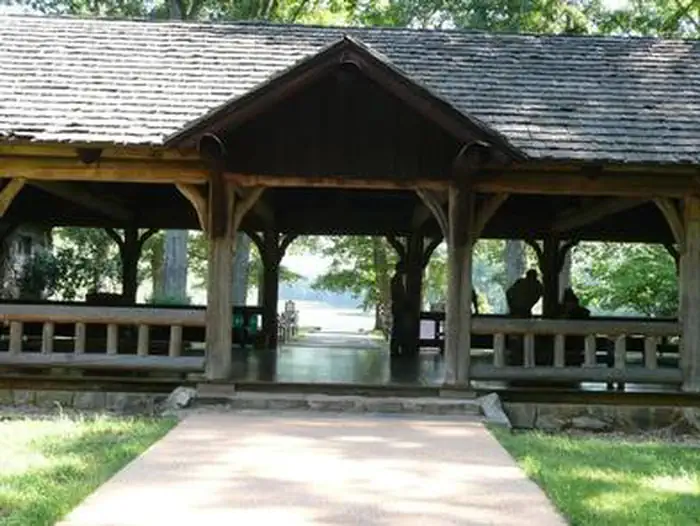 SHERANDO LAKE GROUP PICNIC SHELTER photo 3