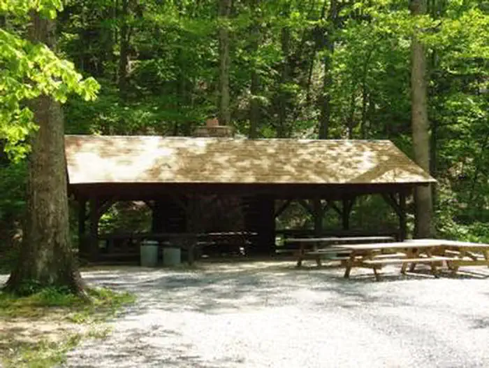 SHERANDO LAKE GROUP PICNIC SHELTER photo 5