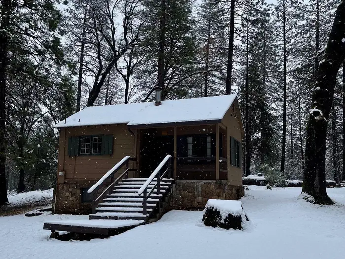 SLY GUARD CABIN photo 2