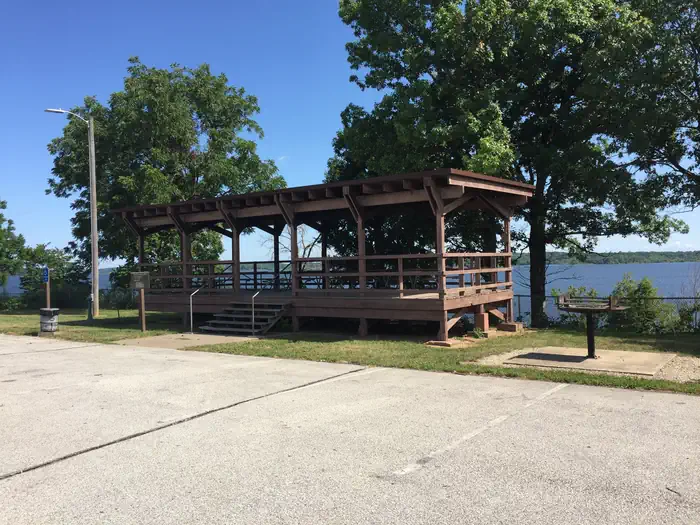 SOUTH OVERLOOK (IA) photo