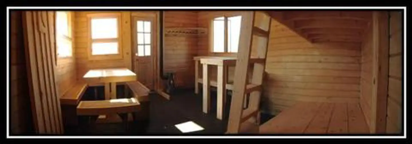 SPENCER BENCH CABIN photo 4