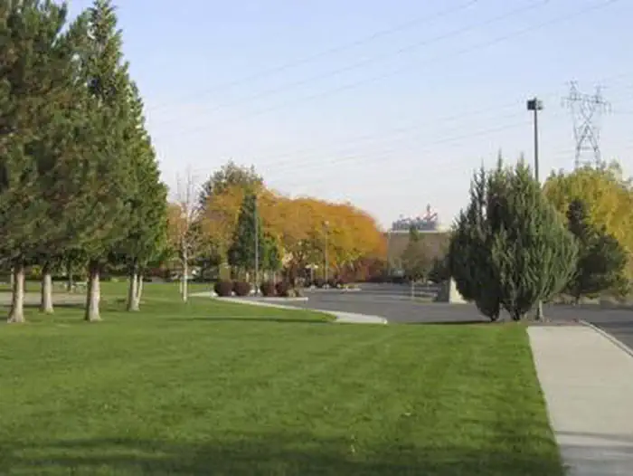 SPILLWAY PARK - CHINOOK SHELTER (OR) photo 3