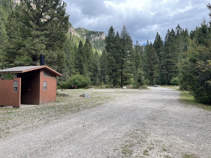 SPIRE ROCK CAMPGROUND photo 2