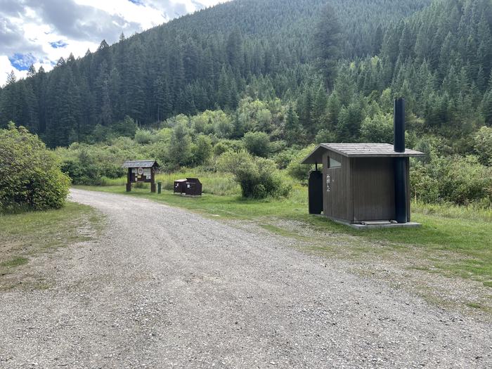 SPIRE ROCK CAMPGROUND photo 3