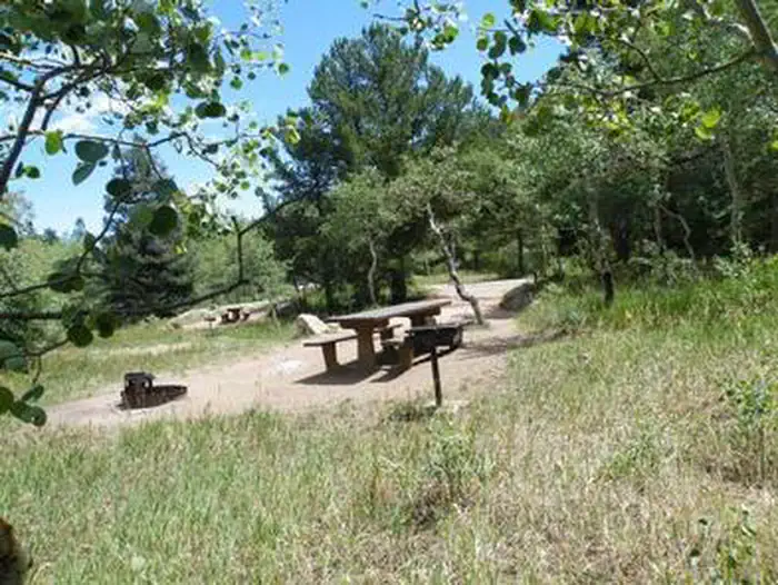 ST CHARLES CAMPGROUND - LAKE ISABEL photo