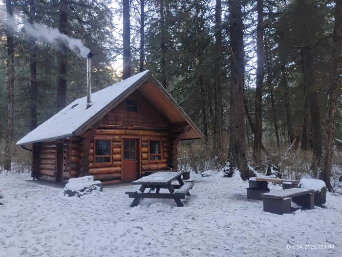 STARRIGAVAN CREEK CABIN photo 2