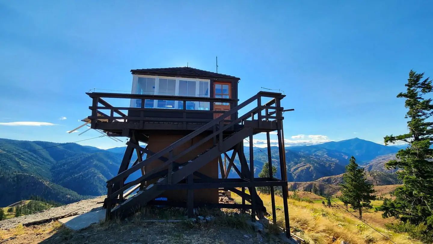 Steliko Lookout photo 5