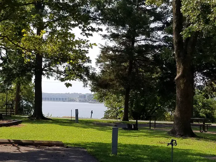 STRAYHORN LANDING photo 3