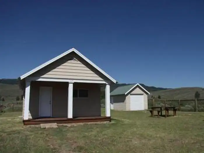 STUMP CREEK GUARD STATION photo 4