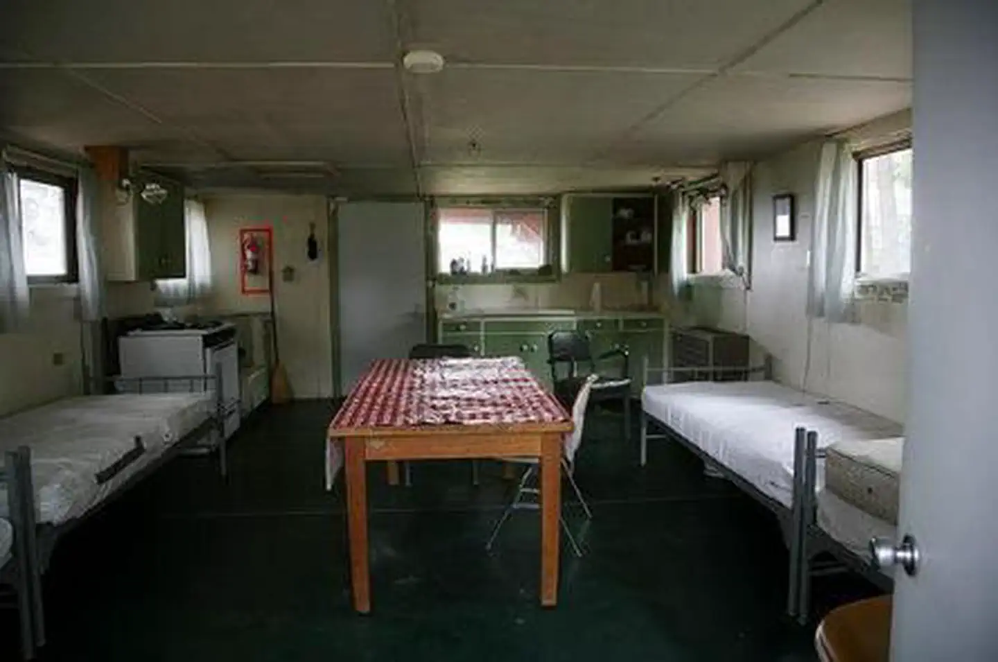 SUMMIT GUARD STATION BUNKHOUSE photo 2