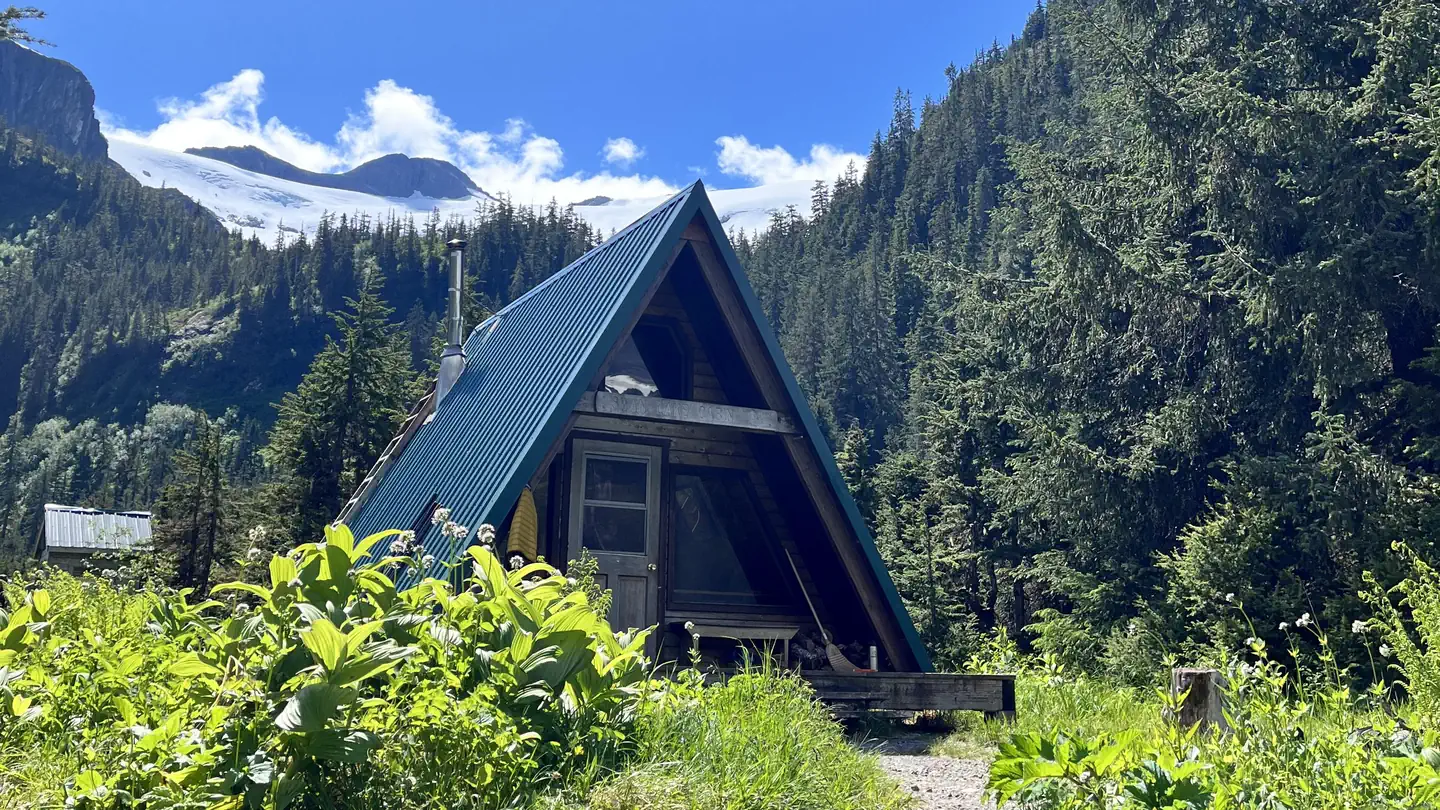 SWAN LAKE CABIN PETERSBURG photo