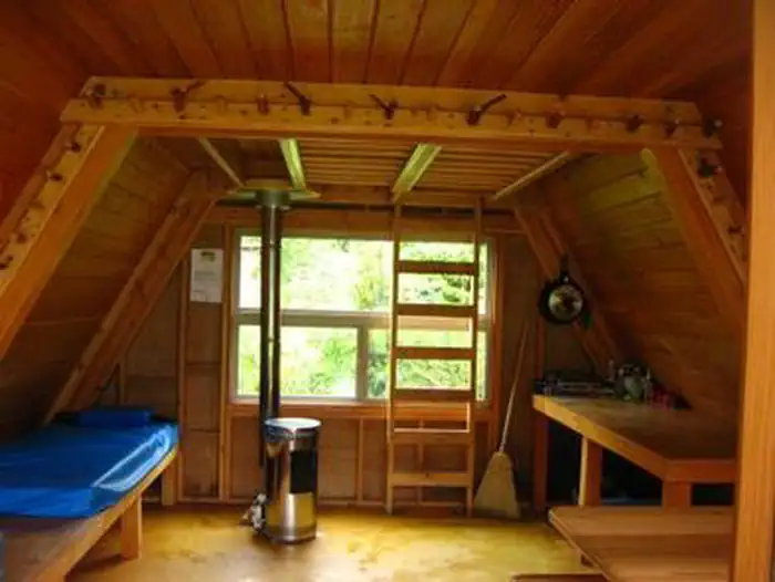 SWAN LAKE CABIN PETERSBURG photo 4