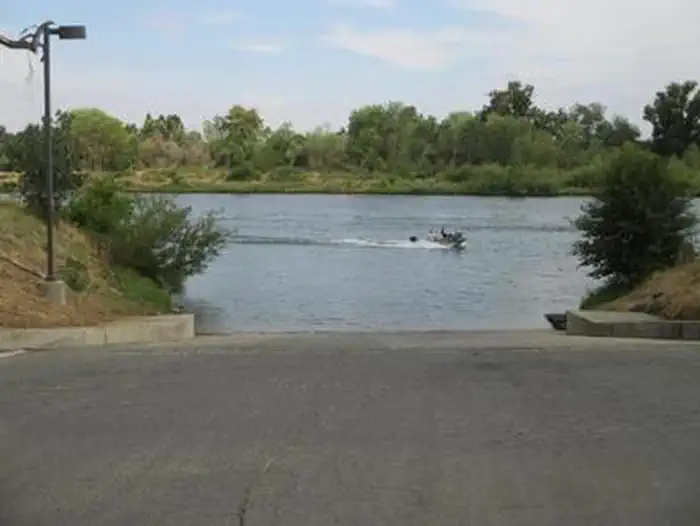 SYCAMORE GROVE (RED BLUFF) CAMPGROUND photo 2