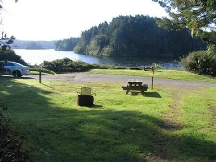 TAHKENITCH LANDING photo 2