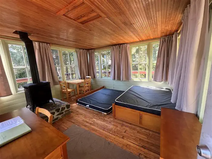 TIMBER BUTTE CABIN photo 4