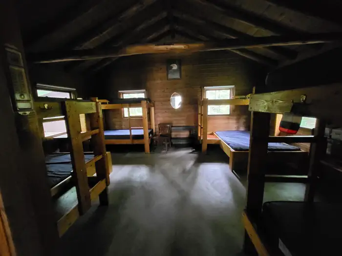 TOM'S LAKE CABIN photo 3