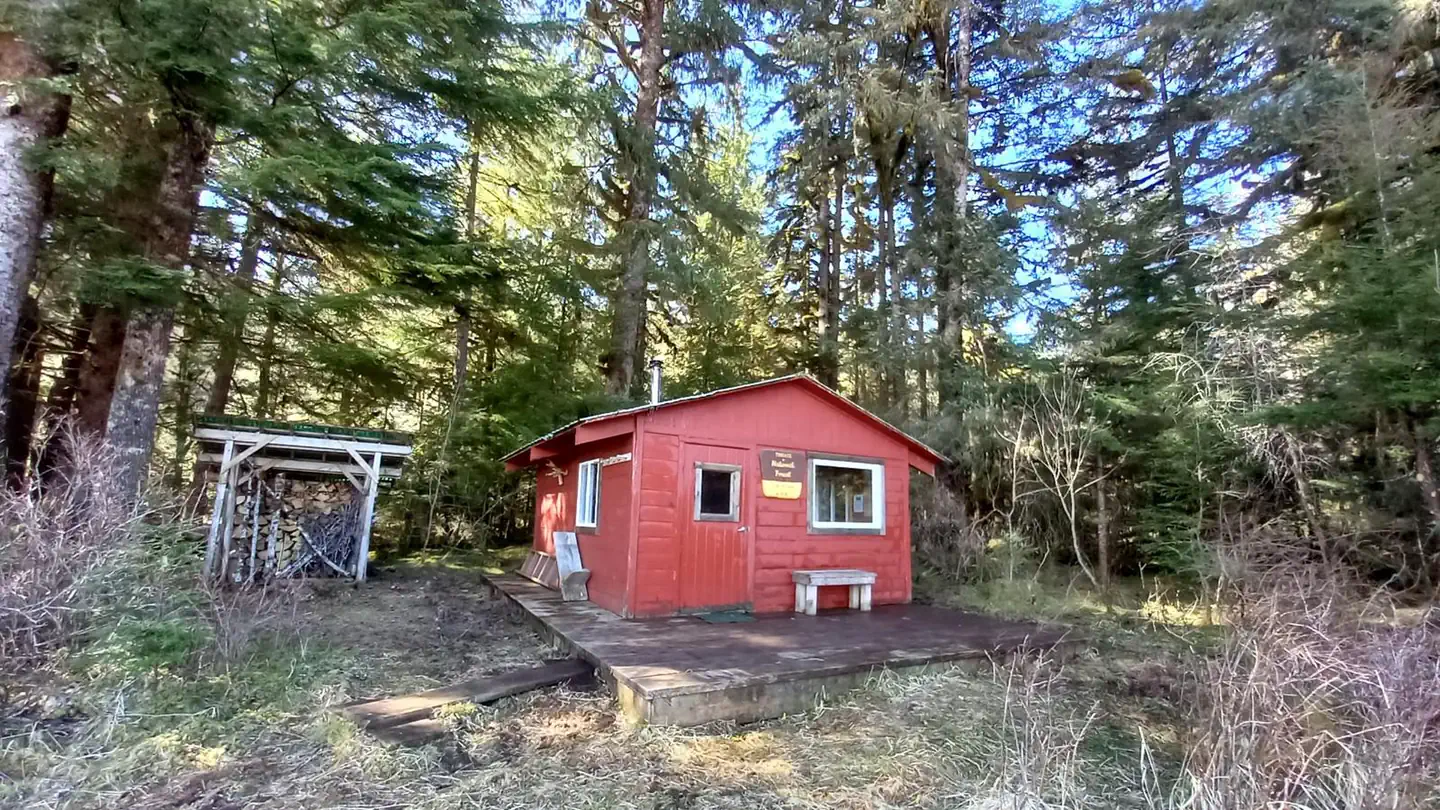 TOWERS ARM CABIN photo 2