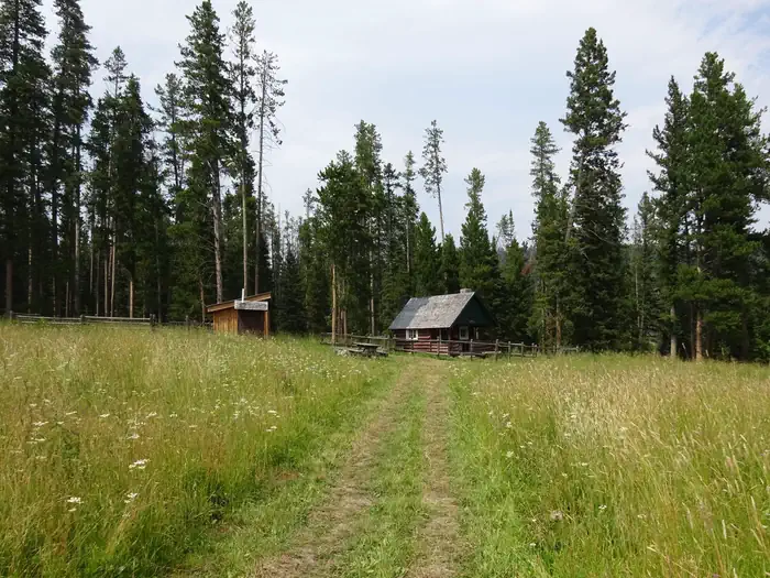 TRAIL CREEK CABIN photo 4