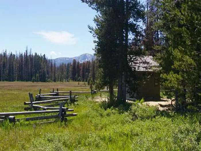 TRAP CREEK CAMPGROUND photo 2