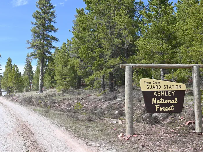 TROUT CREEK GUARD STATION photo 4