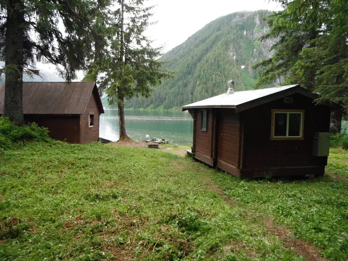 TURNER LAKE EAST CABIN photo 2