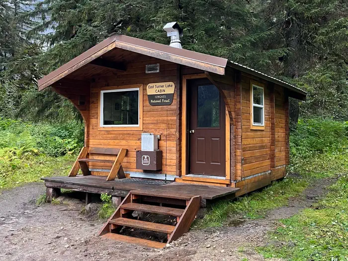 TURNER LAKE EAST CABIN photo 5