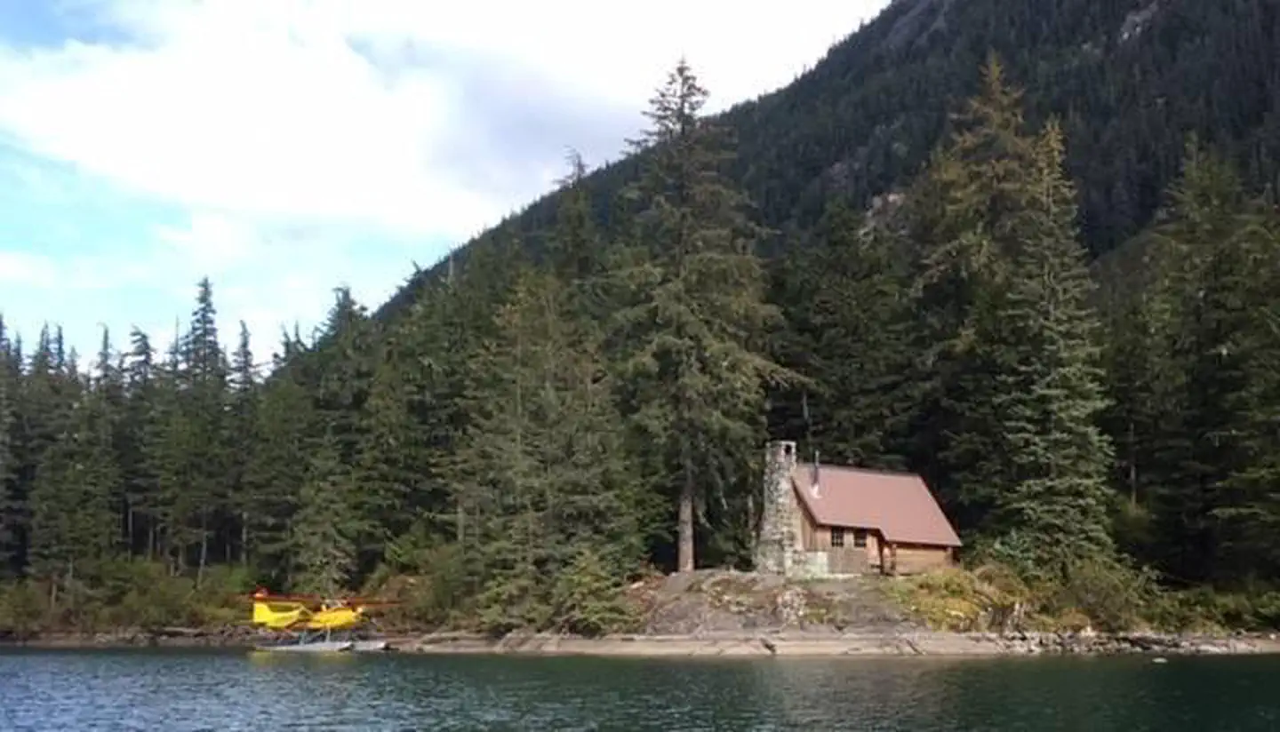 TURNER LAKE WEST CABIN photo 5