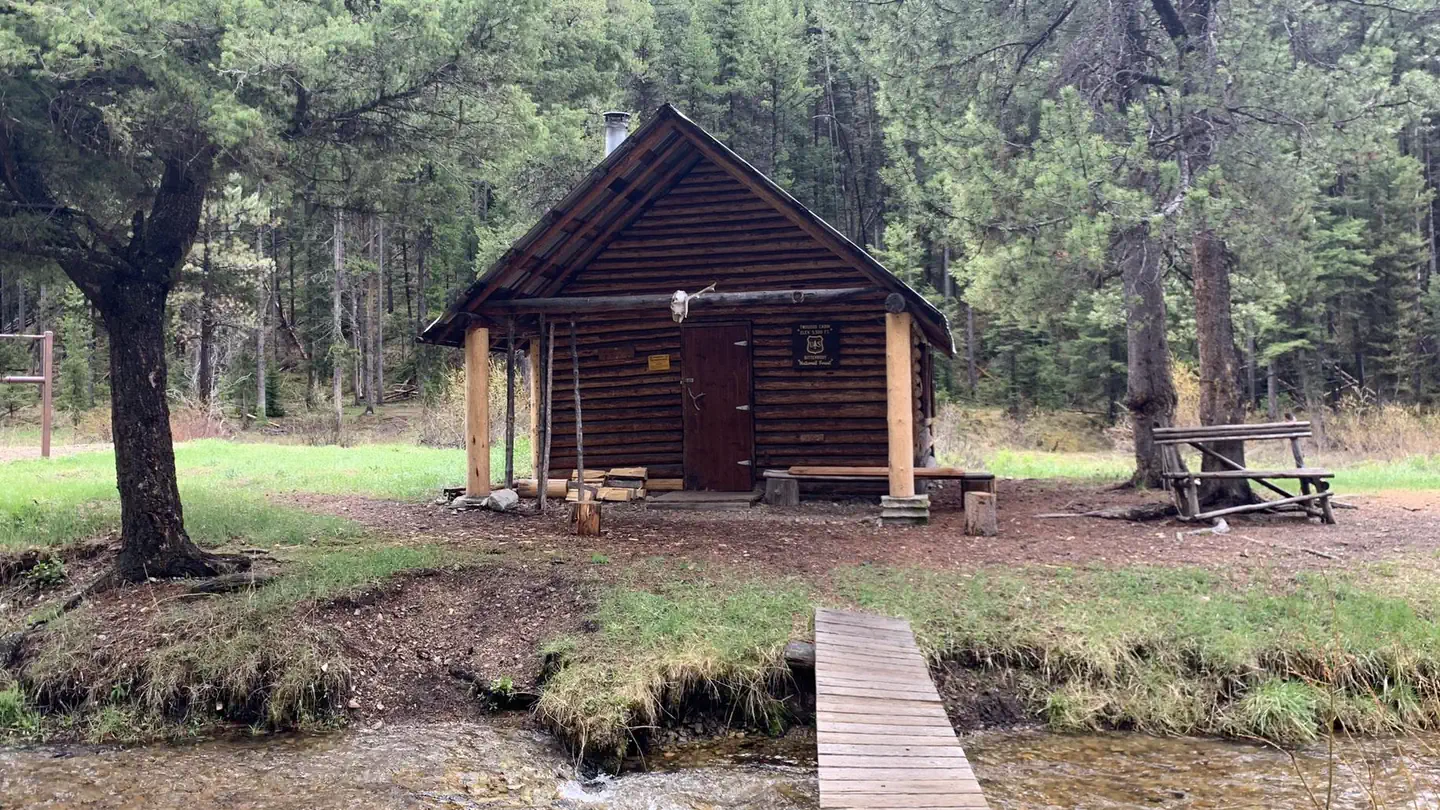 TWOGOOD CABIN photo