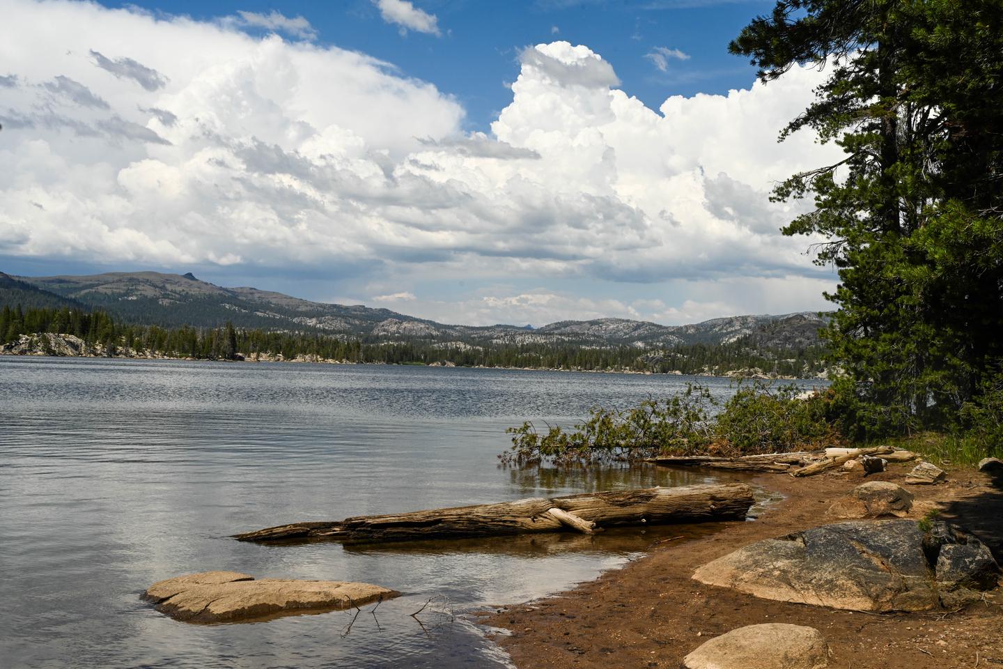 Union West - Union Reservoir (Stanislaus NF) photo 3