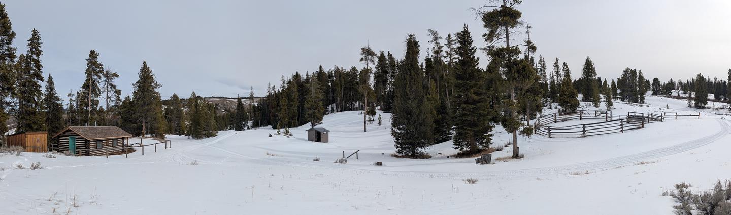 WAPITI CABIN photo 4