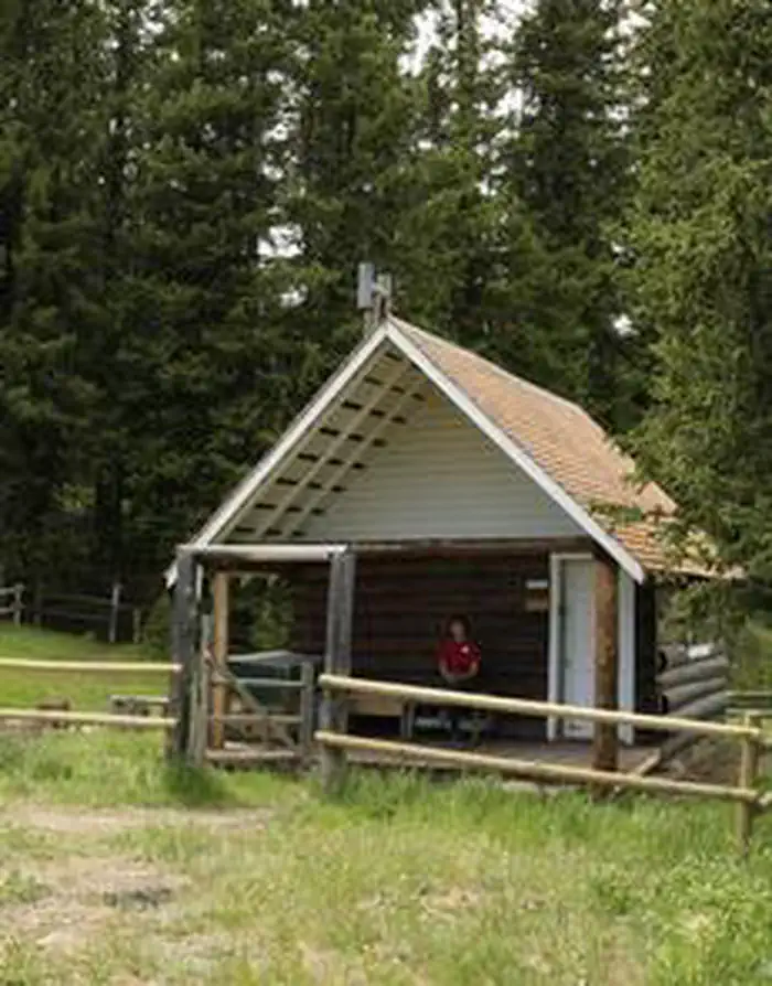 WEST FORK CABIN (S OF ENNIS) photo 5