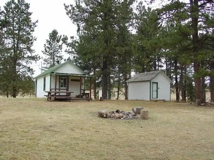 WHITETAIL CABIN photo 2