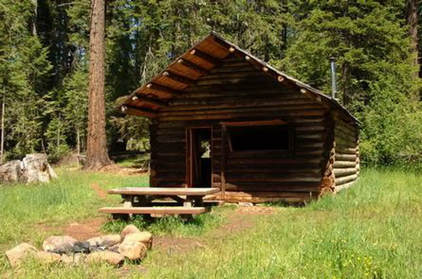 WILLOW PRAIRIE CABIN photo 2