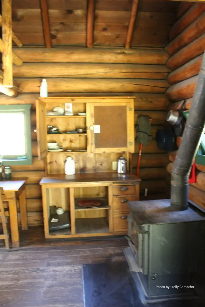 WINDOW ROCK CABIN photo 5