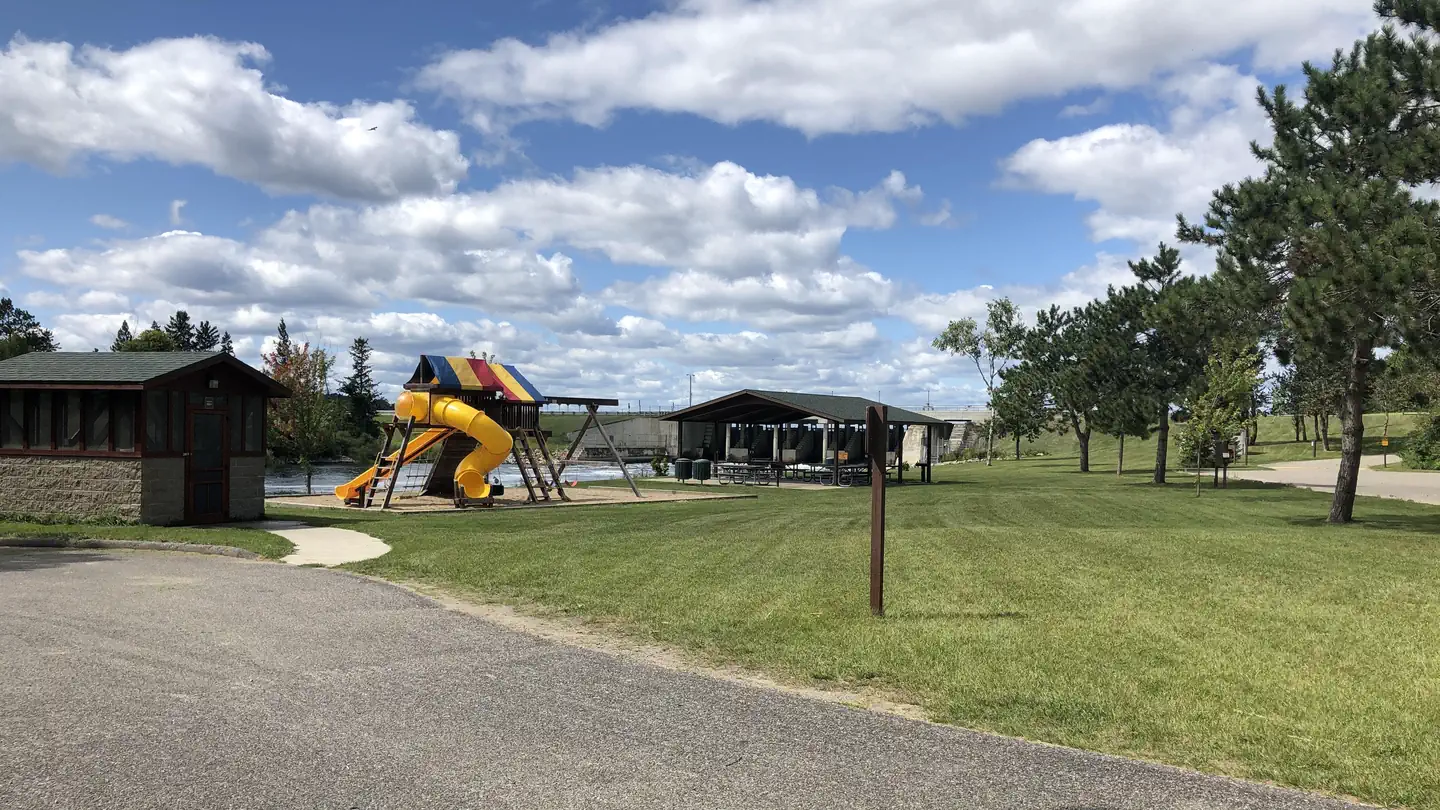 Winnie Dam Campground - USACE photo