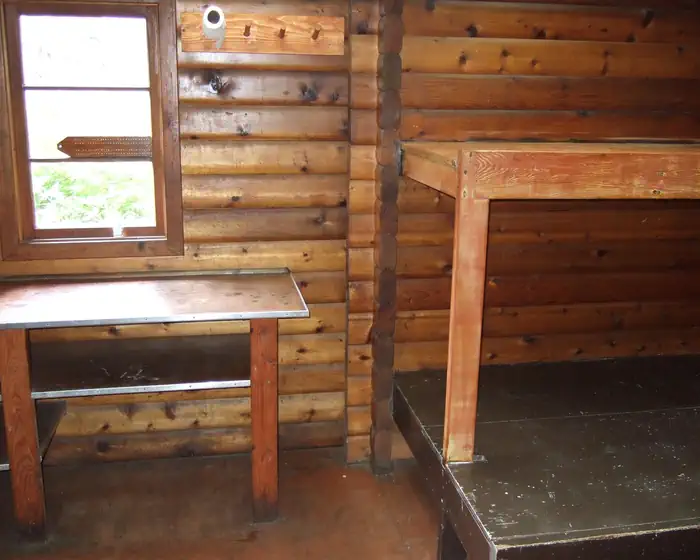 WINSTANLEY LAKE CABIN photo 3
