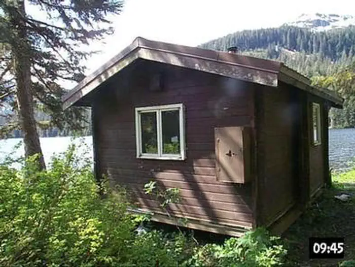 YOUNG LAKE (SOUTH) CABIN photo 4