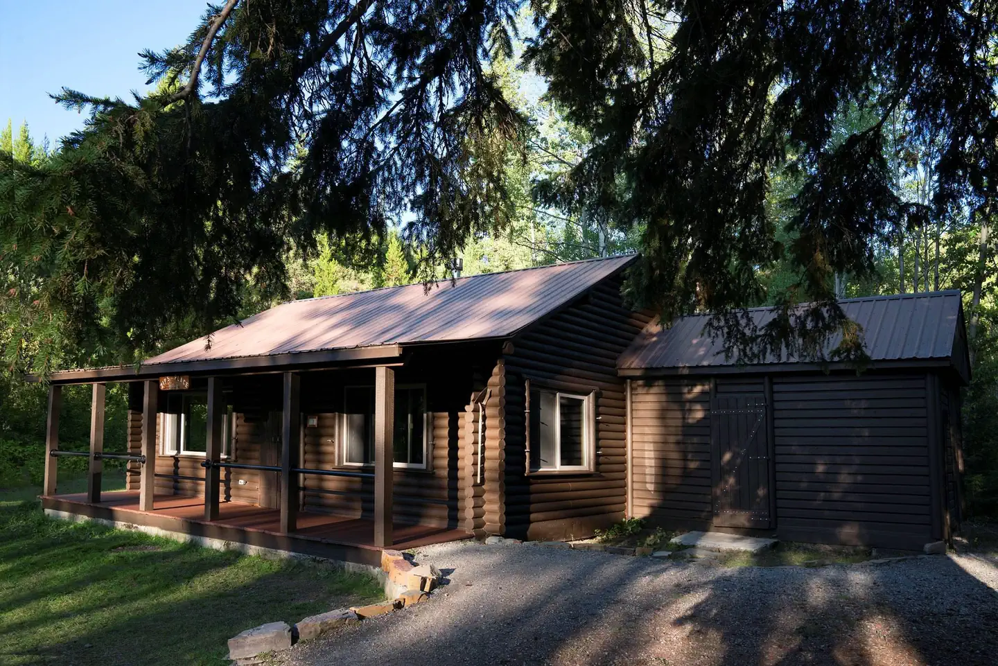 ZIPS PLACE CABIN photo 3