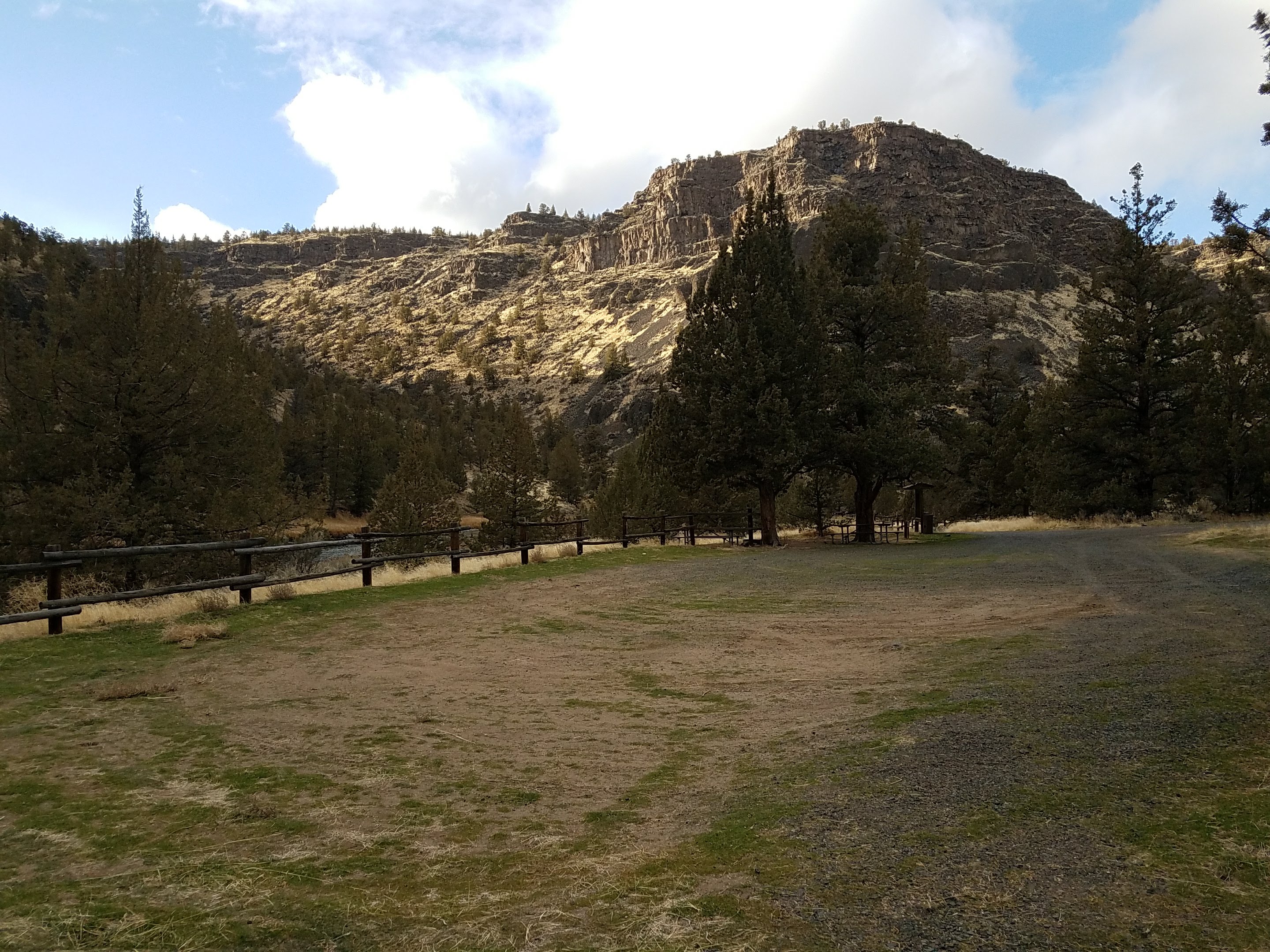 Upper Lone Pine Day-Use Area photo