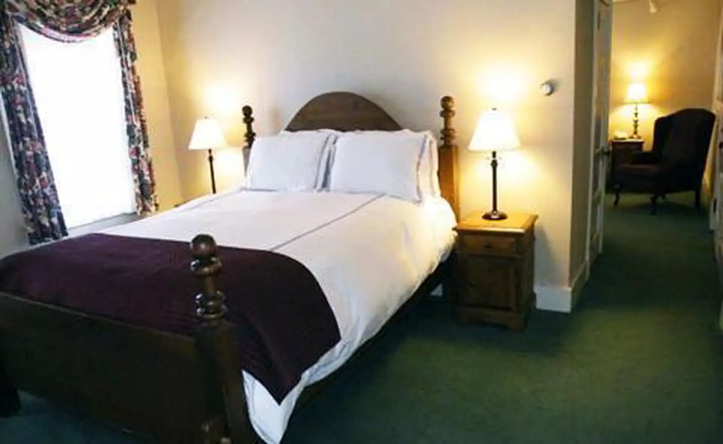 Eagle Mountain House photo