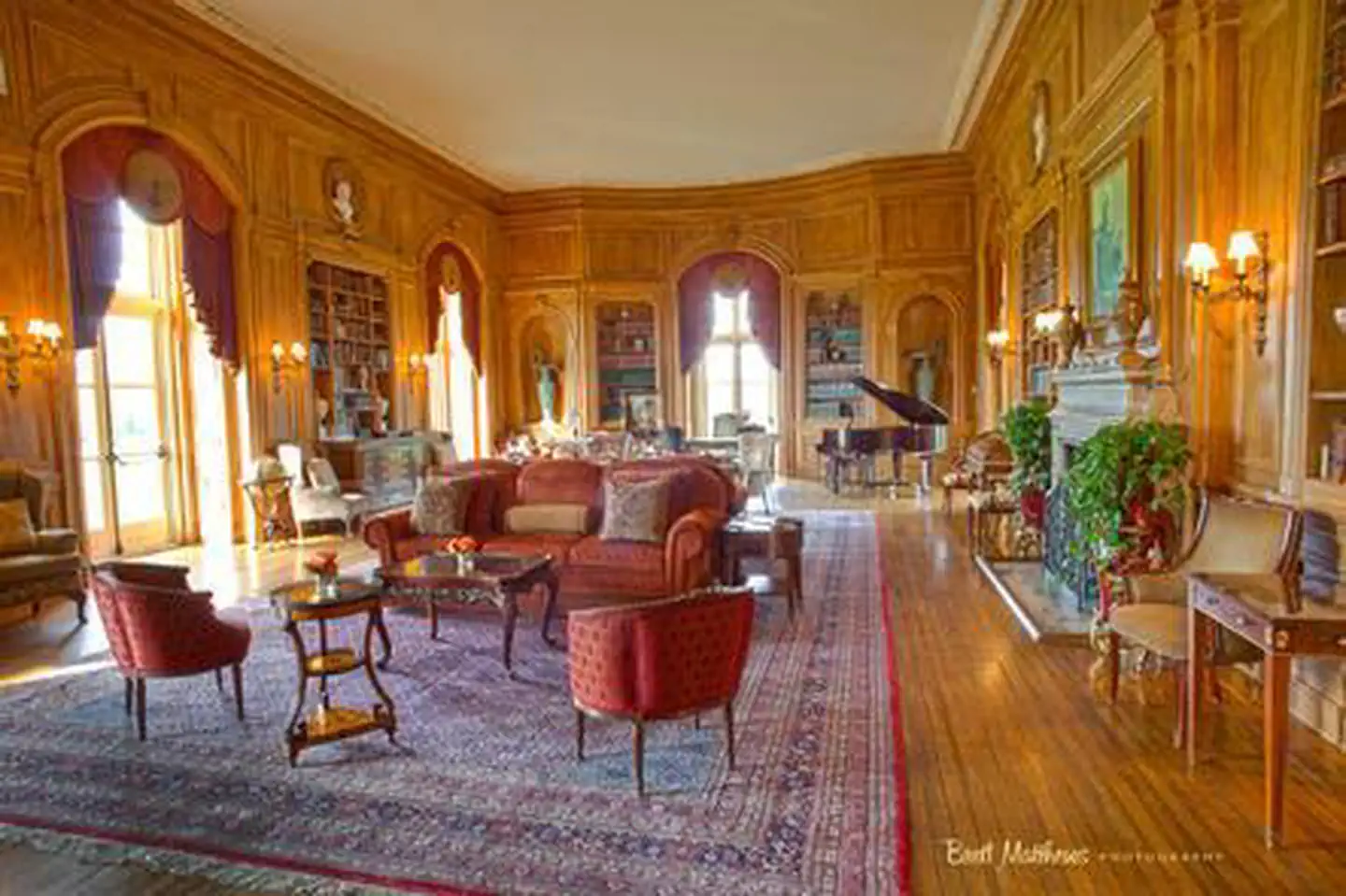OHEKA CASTLE photo 2