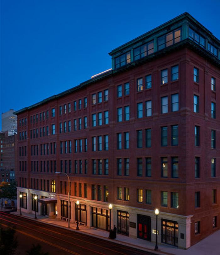 21c Museum Hotel Kansas City by MGallery photo