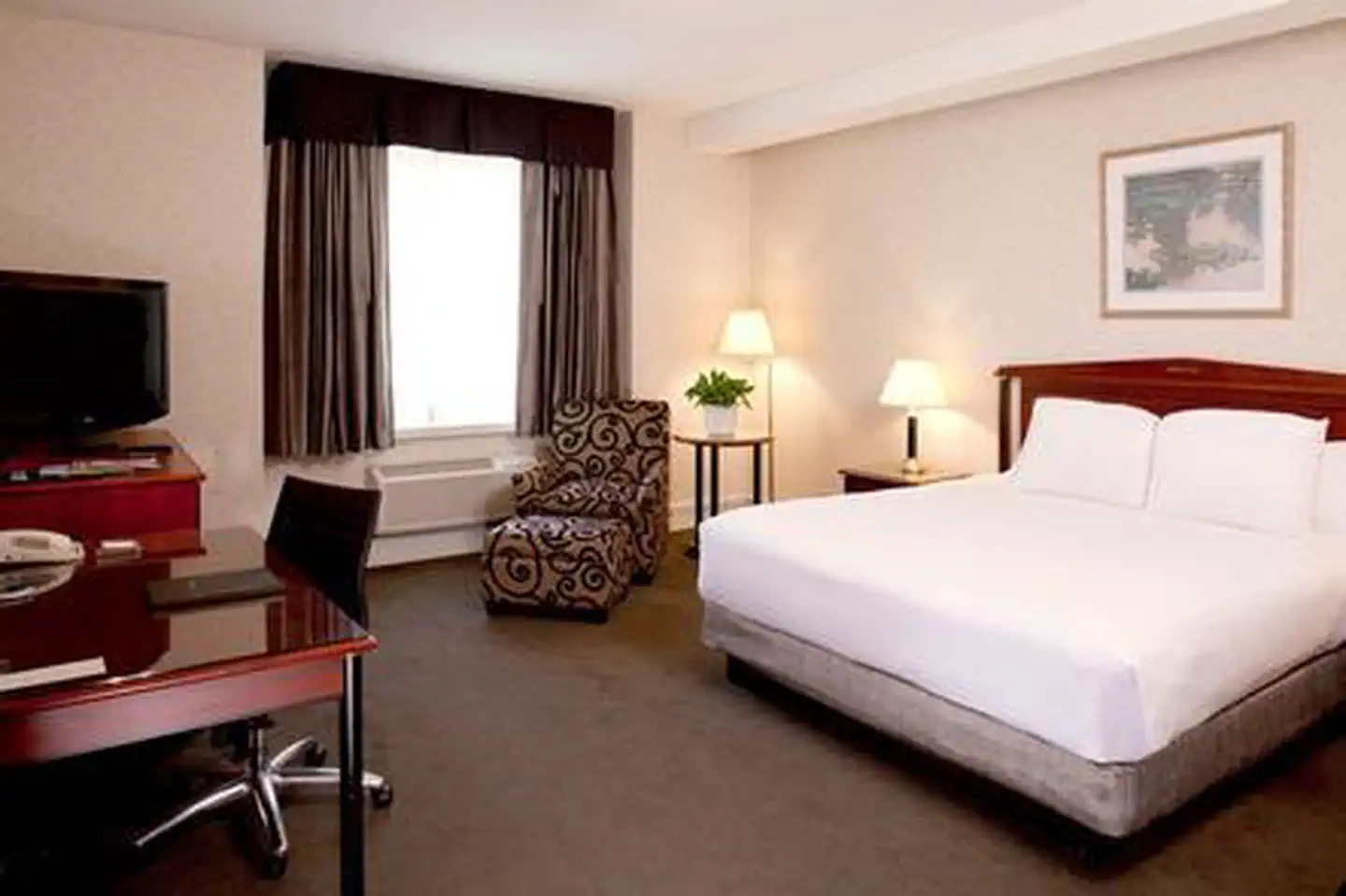 Hilton Cincinnati Netherland Plaza photo 5