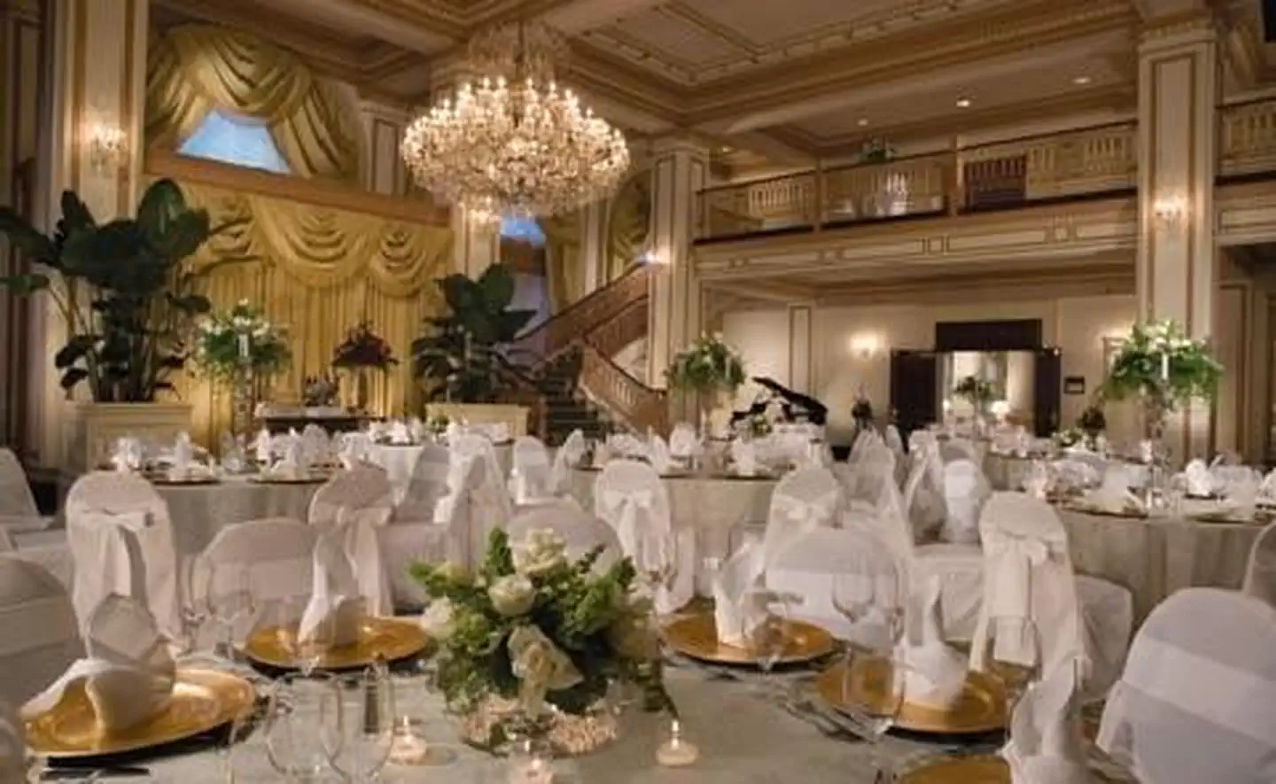 Omni Severin Hotel photo