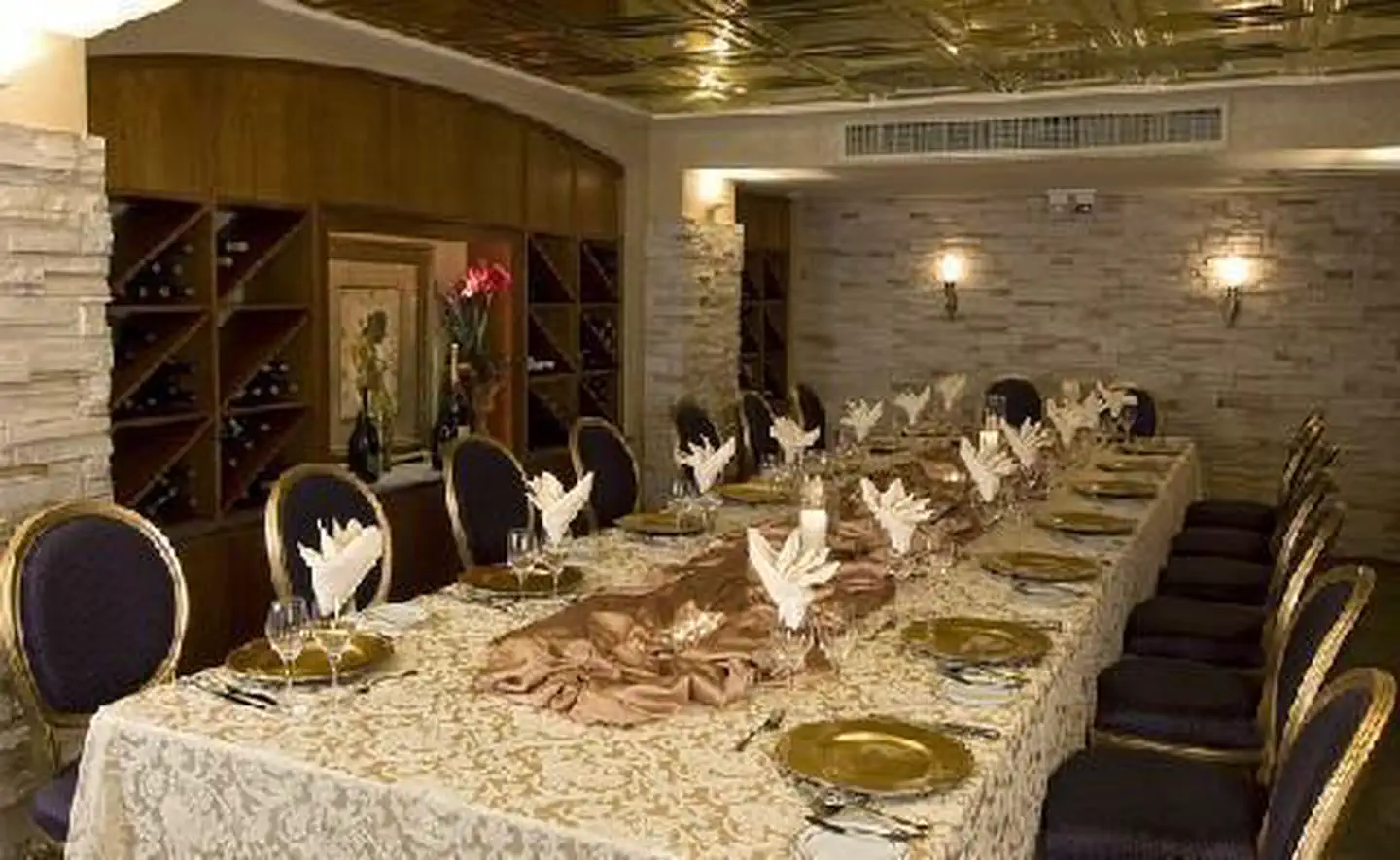 The Ashton Hotel photo 2