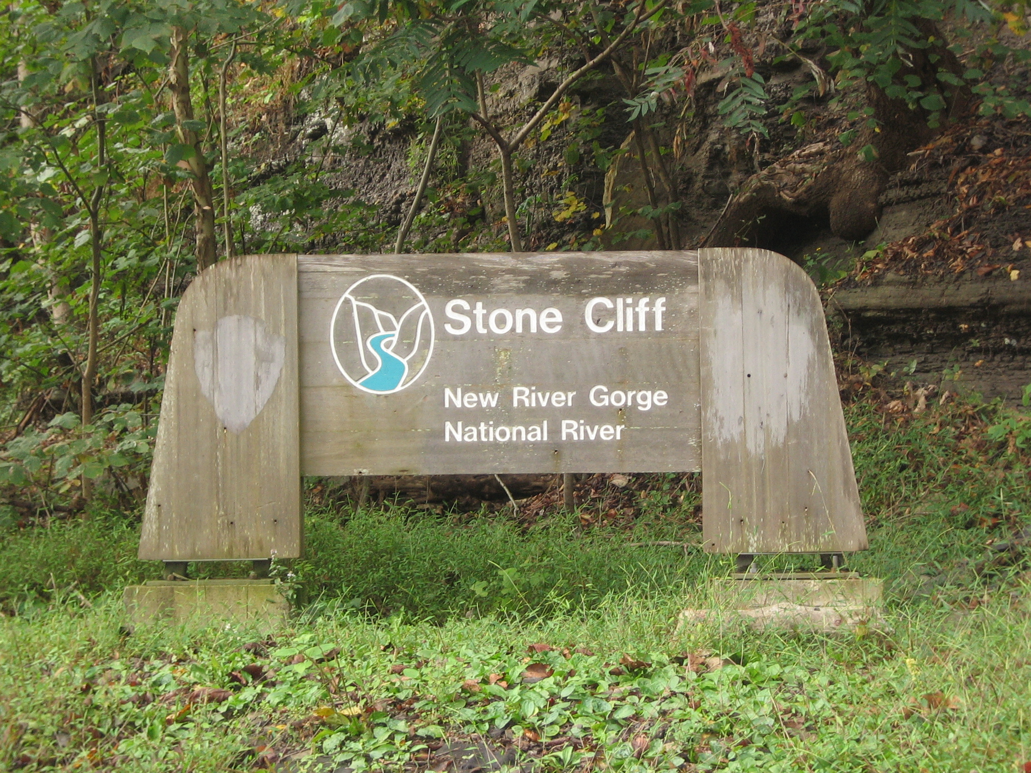 Stone Cliff photo 4